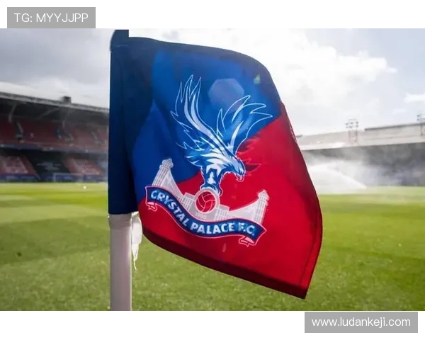 水晶宫足球俱乐部官网官方商城购买球队周边商品和纪念品